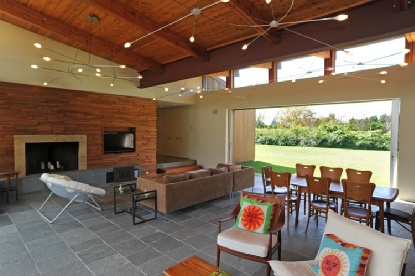MECOX BAY MODERN