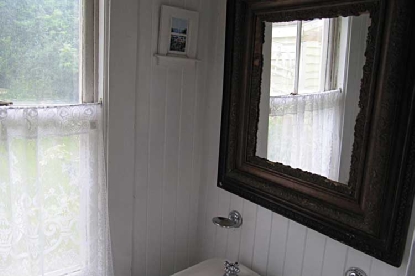 VINTAGE SAG HARBOR