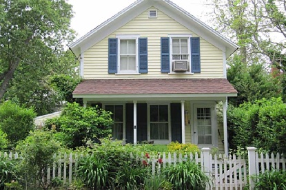 VINTAGE SAG HARBOR