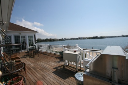 24 Far Pond Road
