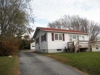 StreetEasy: 6 Elwell St.  - House Sale in Montauk, Hamptons