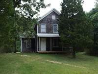450 Old Stone Hwy in East Hampton Springs