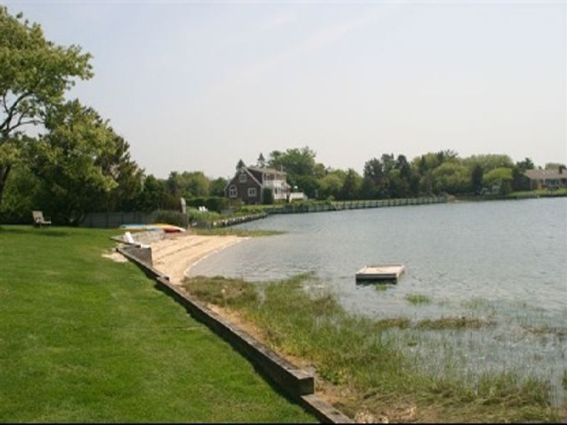 RENOVATED WATERFRONT CO-OP