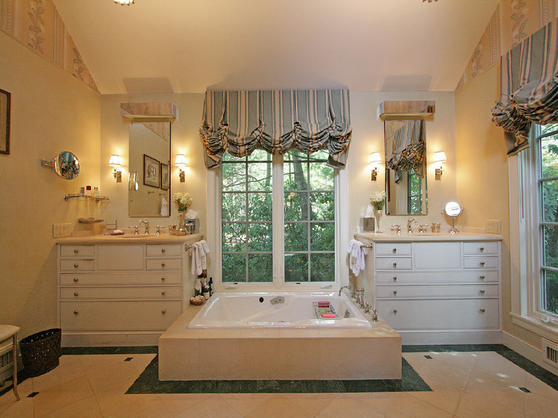 Completely Private, Grand Compound