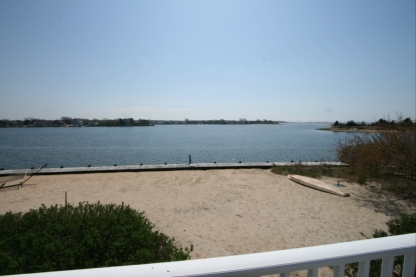 24 Far Pond Road