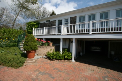 24 Far Pond Road