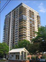 StreetEasy: 1203 River Road #5M - Condo Apartment Sale at Hudson Harbor Condominiums  in Edgewater, Bergen County