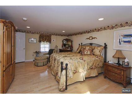 5 N Church Rd
