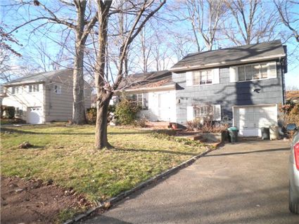 54 Bryant Dr