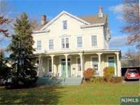 523 Summit Ave. - House Sale in Fort Lee, Bergen County - StreetEasy Northern New Jersey